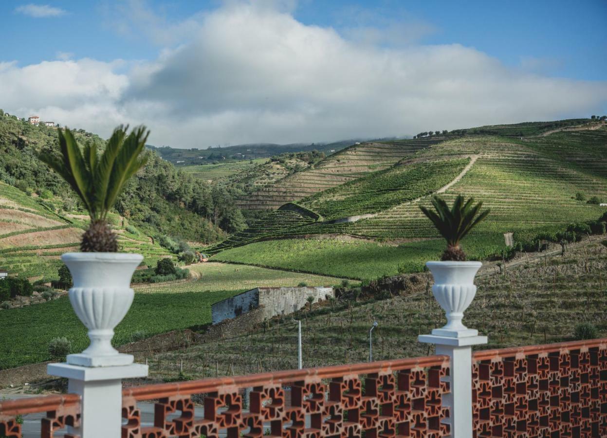 Casal Dos Capelinhos - Douro Hotel Santa Marta de Penaguiao Ngoại thất bức ảnh